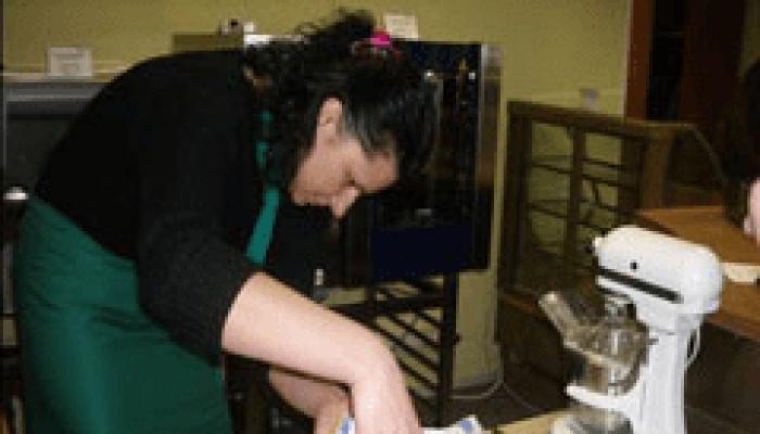 Технология приготовления пирожного бисквитного со сливочным кремом «Риголетто